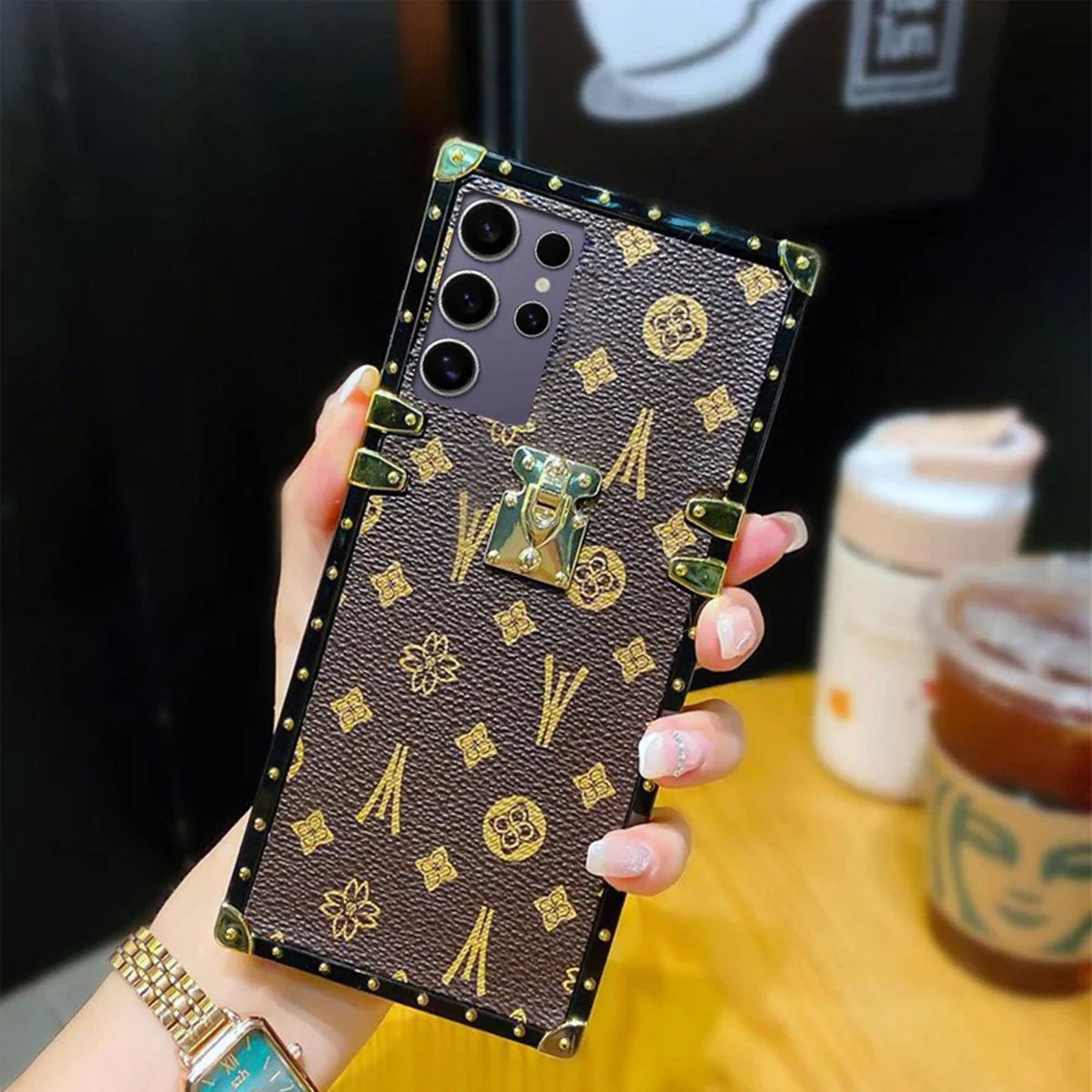 [ FREE SHIPPING] LV Monogram Canvas Square Trunk Design Case For Samsung Galaxy S26 Ultra