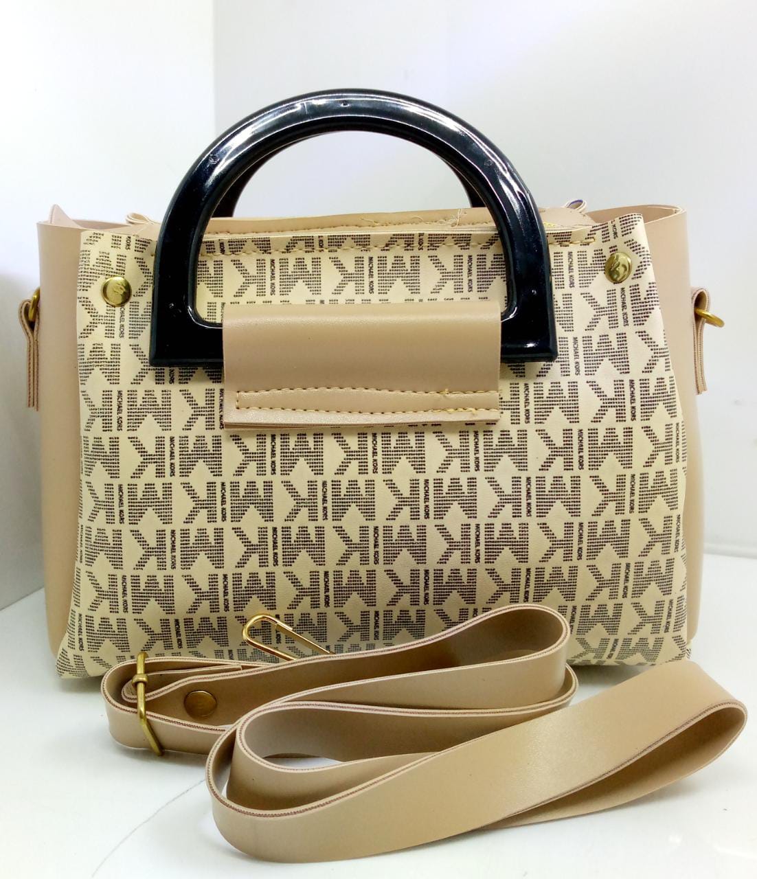 Trendy M&K Handbags for Ladies