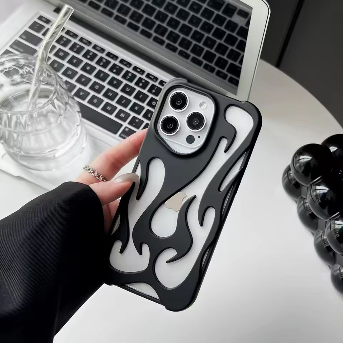 [FREE SHIPPING] FLAME SHAPED HOLLOWED FROSTED PHONE COVER IPHONE 14 PRO MAX